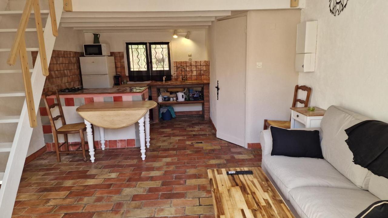 Studio Au Pied De La Sainte Victoire Puyloubier Extérieur photo